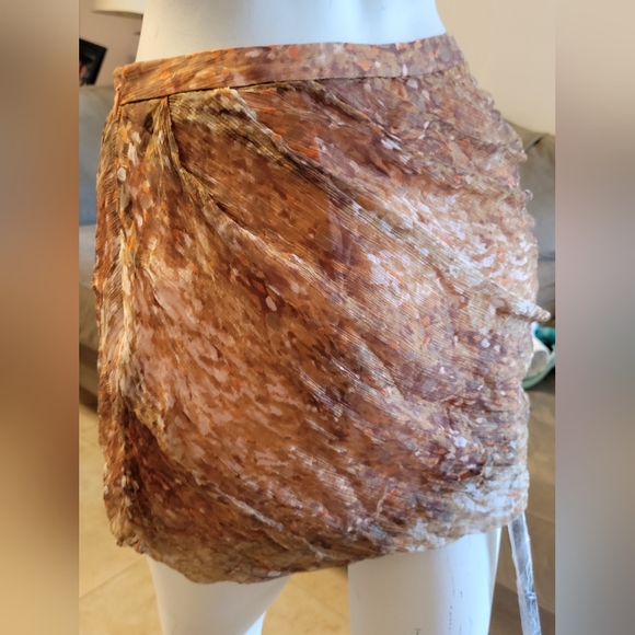 Mini Skirt - Picture 8 of 9